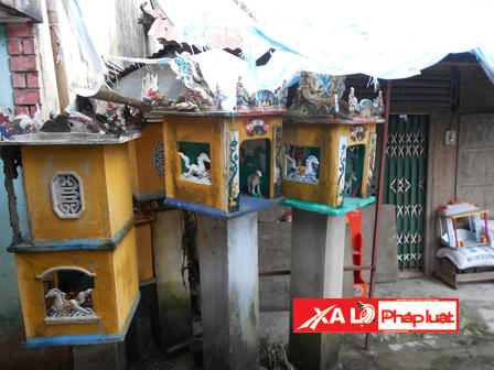 Tai họa đeo bám dãy nhà trên nghĩa địa cổ